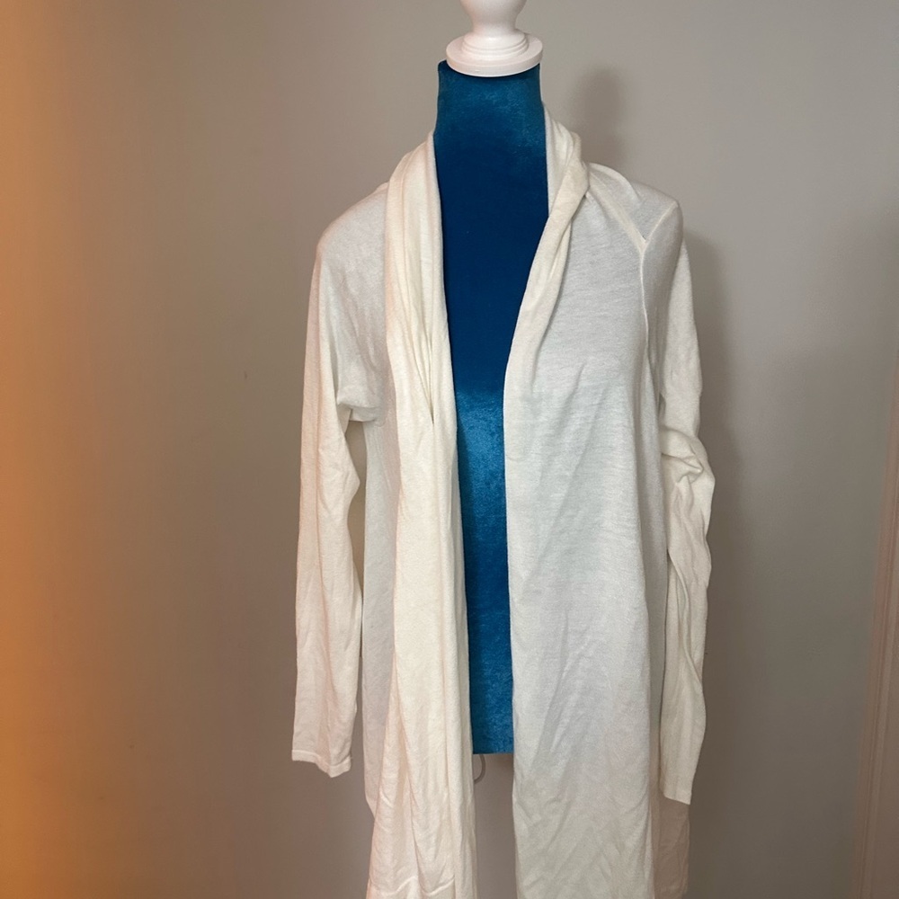White House Black market size L Open Front Cardigan. Long in front high in back